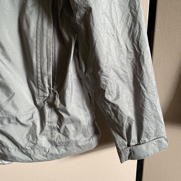 Patagonia Torrentshell Gray Hooded Rain Jacket Coat Windbreaker - Picture 3 of 10